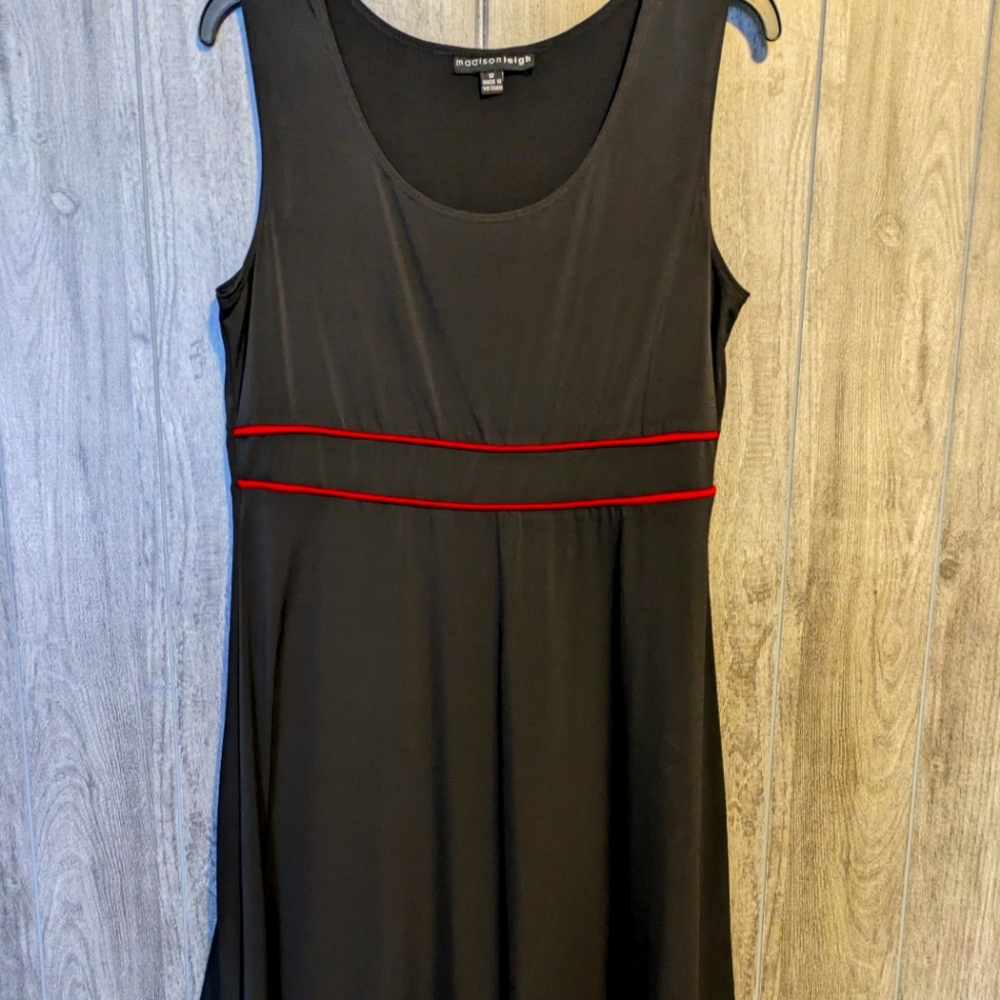 Madison Leigh black dress with red waist accent stripes. size 12